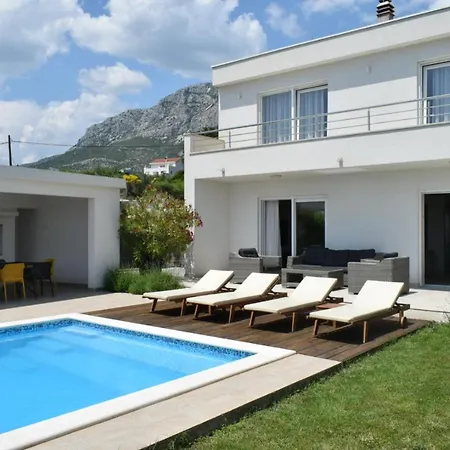 Nikol, Heated Pool, Sea View And Bbq Kastela