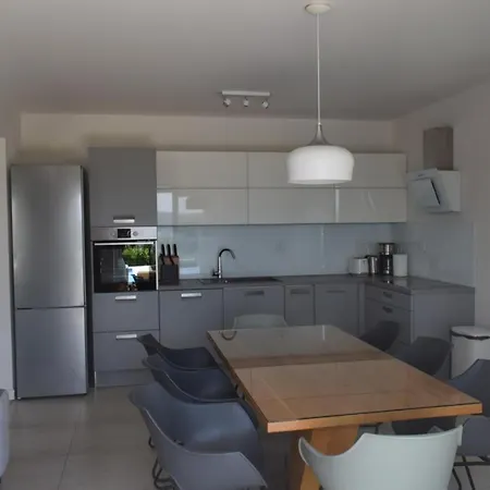 Nikol, Heated Pool, Sea View And Bbq Villa Kastela