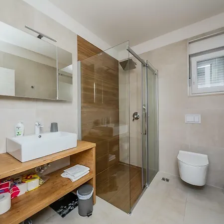 Villa Nikol, Heated Pool, Sea View And Bbq